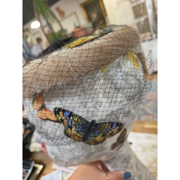 1950s Pill Box Mink Fur Hat With Lace / Veil Face Cover Dinner HAT - Picture 9 of 16